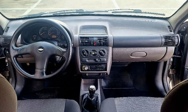 Chevrolet Classic Li...