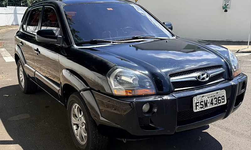 Hyundai Tucson 2.0 1...