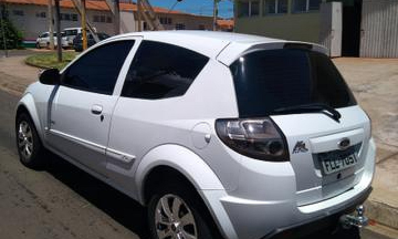 Ford Ka...