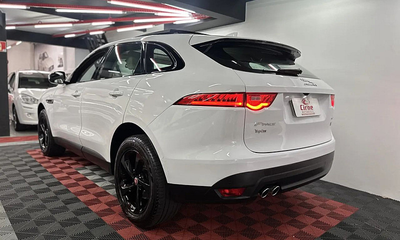 Jaguar F-Pace 2.0 Pr...