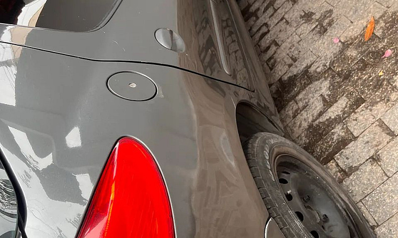 Peugeot 207 Xr 1.4 F...