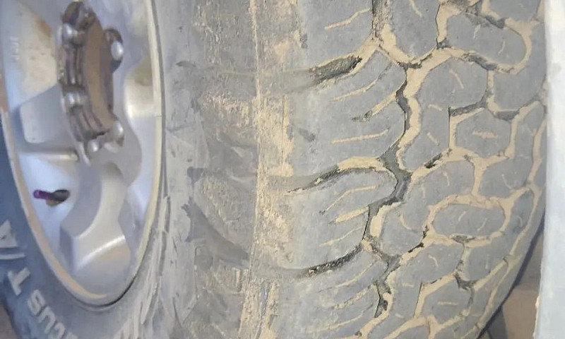 Nissan Frontier Se/S...