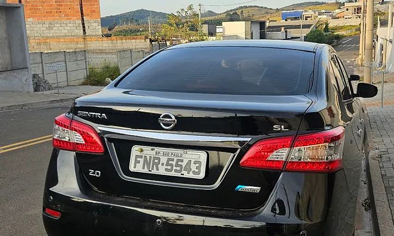 Nissan Sentra Sl 2.0...