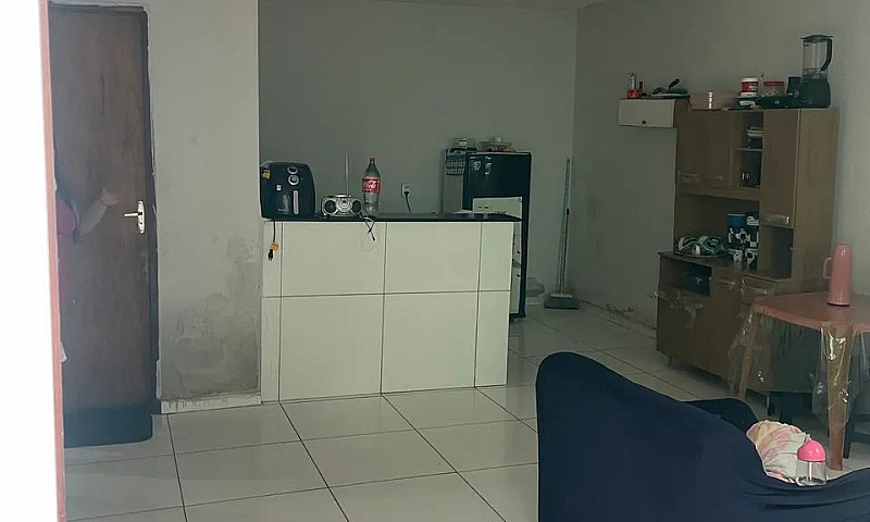 Vendo Vila Com 6 Cas...