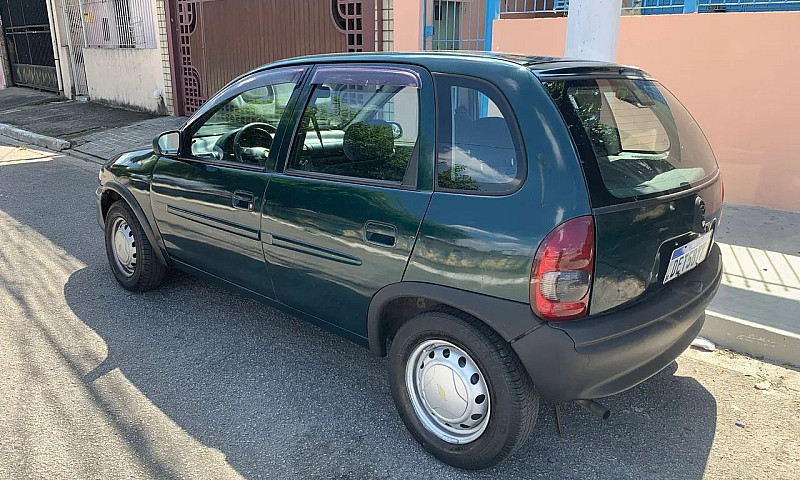 Chevrolet Corsa Wind...