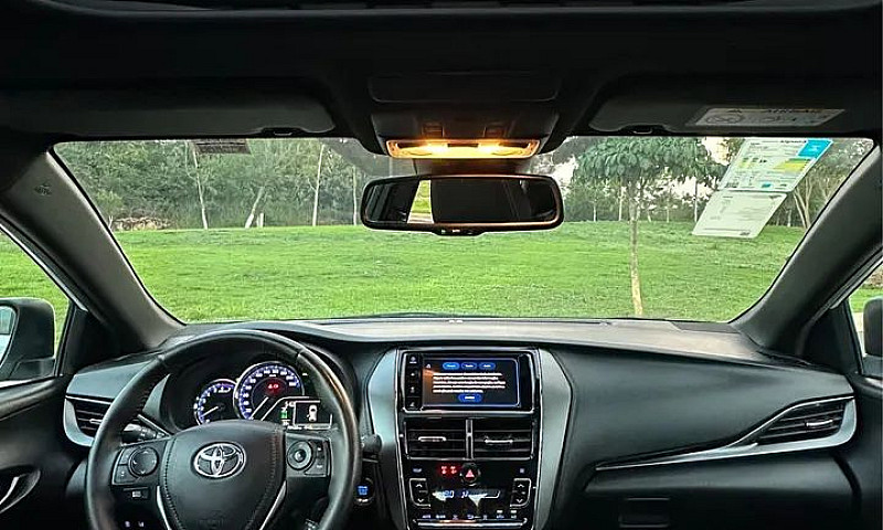 Toyota Yaris Xls 1.5...