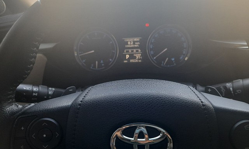 Toyota Corola Altis ...