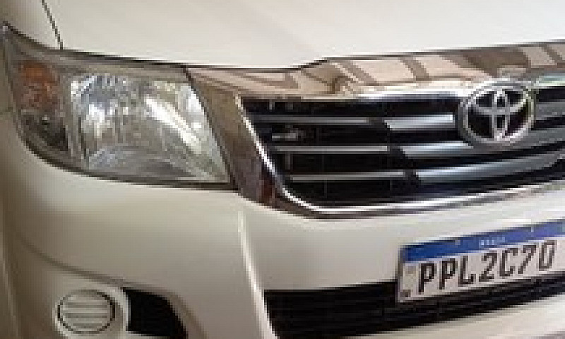 Hilux  2015...