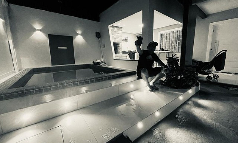 Vendo Casa Com Pisci...