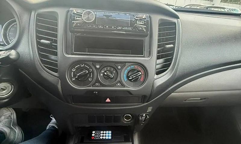 L200 Triton Sport Gl...