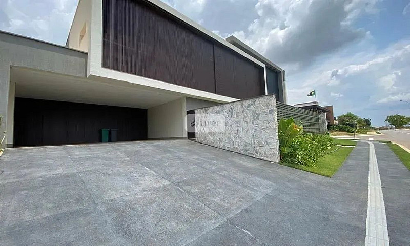 Sobrado Portal Green...