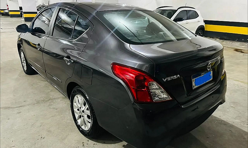 Nissan Versa Sv 1.6 ...