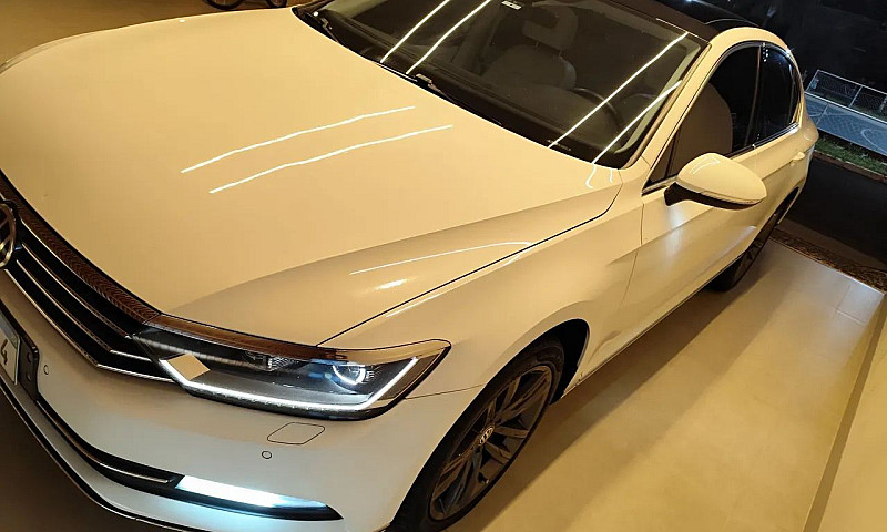 Volkswagen Passat Hi...