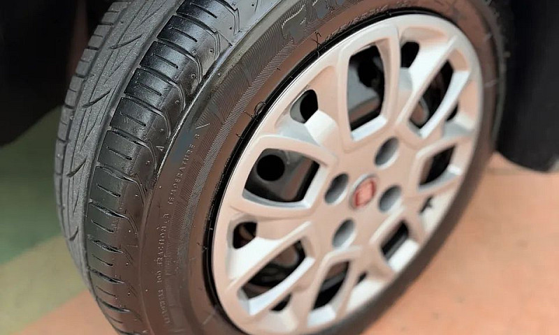 Fiat Uno Vivace Cele...