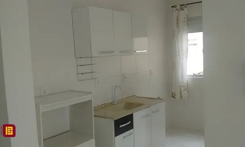 Apto 2 Dormitórios C...