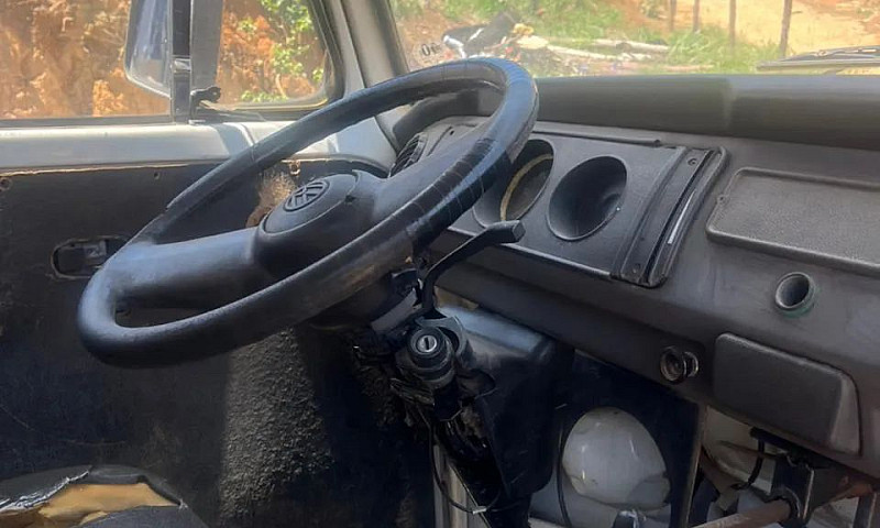 Volkswagen Kombi Fur...