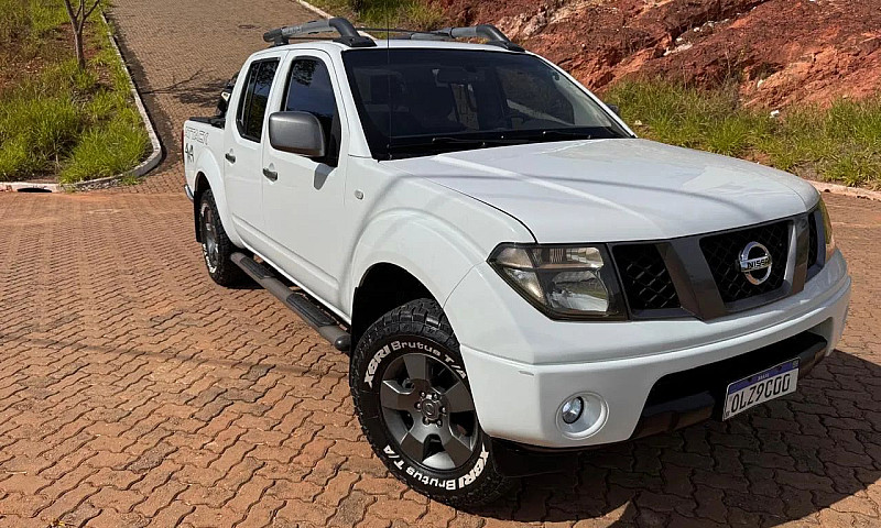 Nissan Frontier Le A...