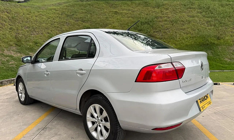 Volkswagen Voyage 1....