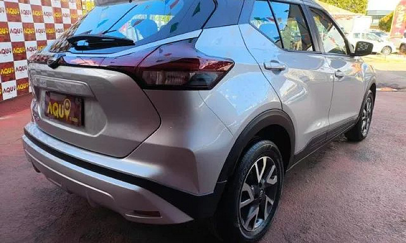 Nissan Kicks Sense 1...