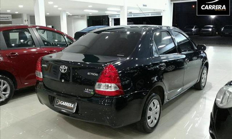 Toyota Etios 1.3 Xs ...