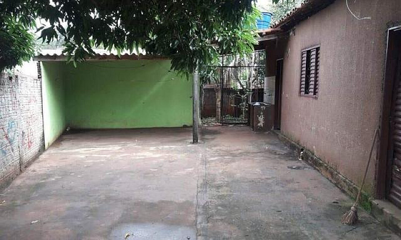 Vendo Casa 3/4 E Uma...