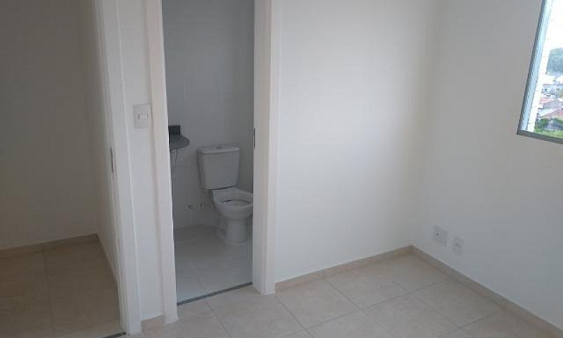 4 Quartos Sendo 1 Su...