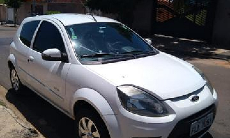Ford Ka...