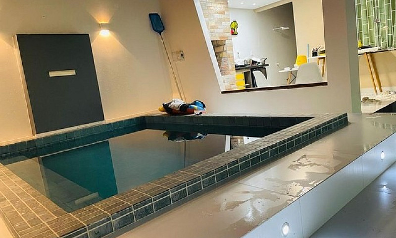 Vendo Casa Com Pisci...