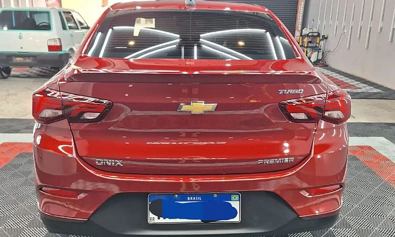 Chevrolet Onix Plus ...