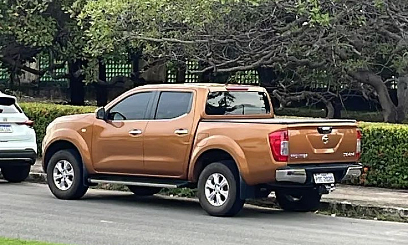 Nissan Frontier Se C...