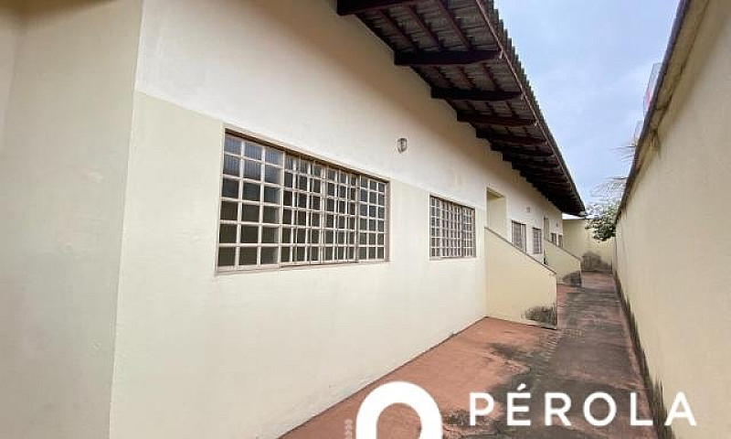 Goiânia - Casa Padrã...