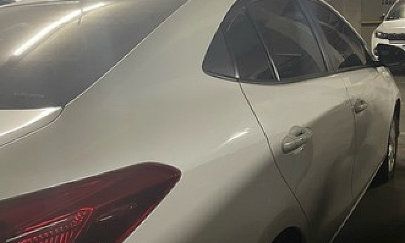 Yaris Sedã 2018/2019...