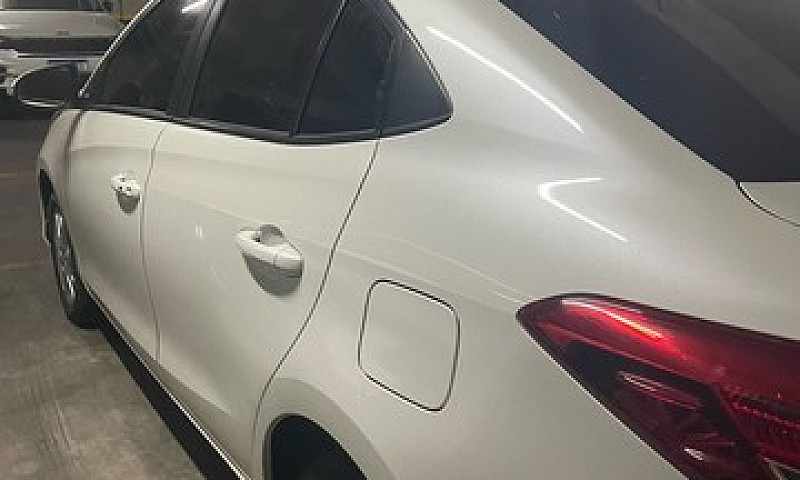 Yaris Sedã 2018/2019...