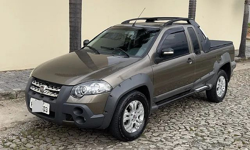 Fiat Strada 2009...