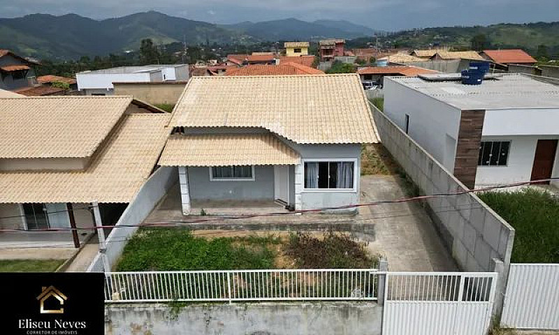 Vendo Casa No Bairro...