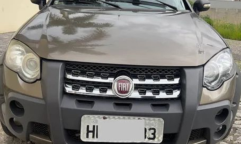 Fiat Strada 2009...
