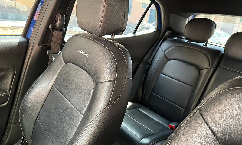 Fiat Argo Hgt 1.8 16...