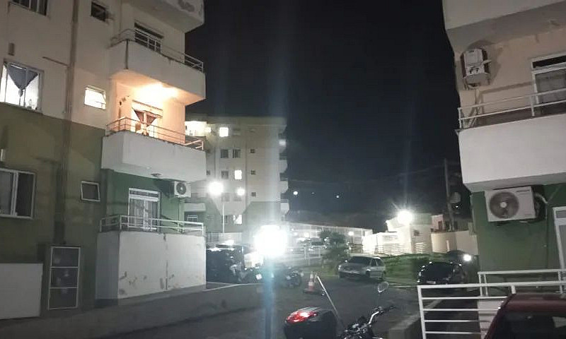 Alugo Lindo Apartame...