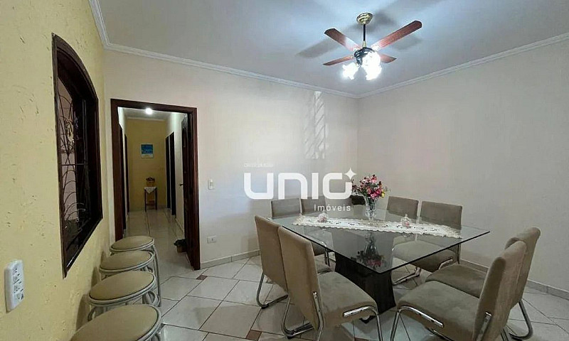 Casa Com 3 Dormitóri...