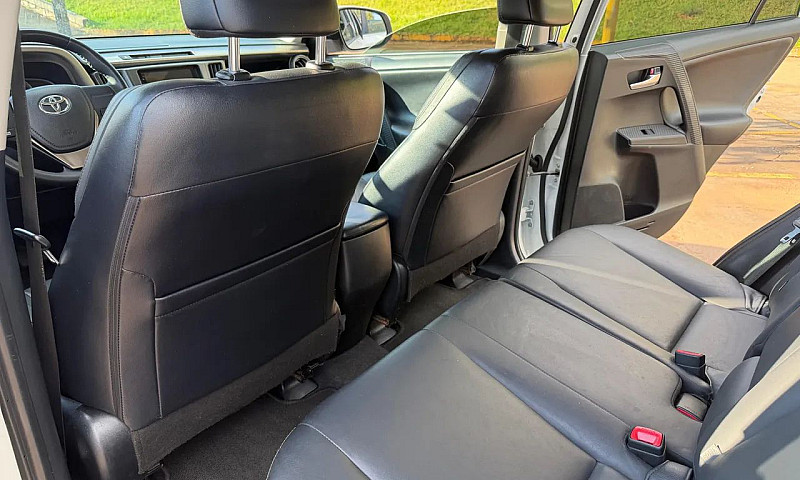 Toyota Rav4 2.0 Top ...