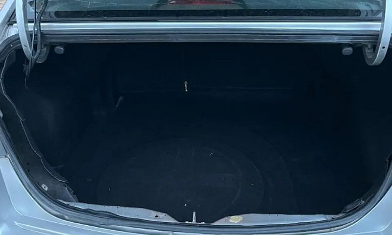 Kia Motors Cerato 1....