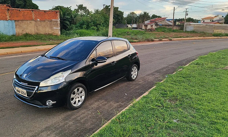 Peugeot 208 1.5, Ano...