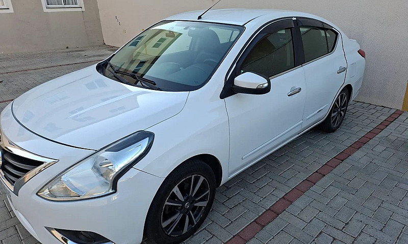 Nissan Versa Unique ...
