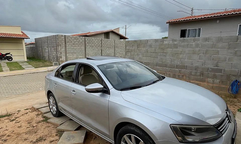 Volkswagen Jetta Com...