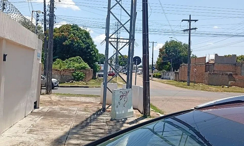 Casa Com Piscina Sem...