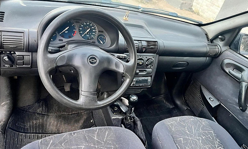 Chevrolet Corsa Supe...