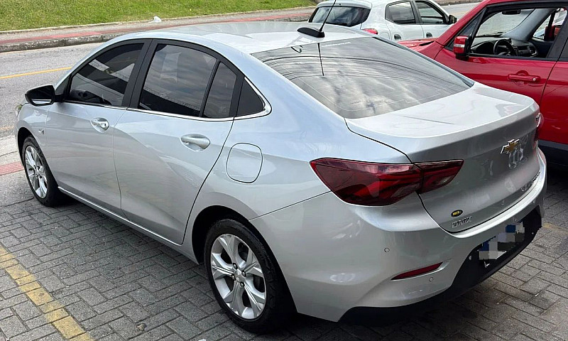 Chevrolet Onix Plus ...