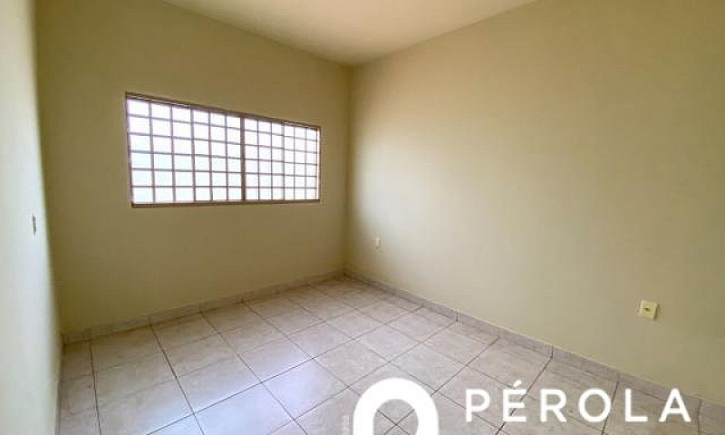Goiânia - Casa Padrã...