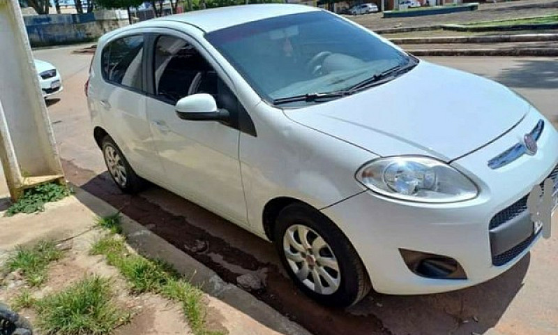 Carro Attractive 201...