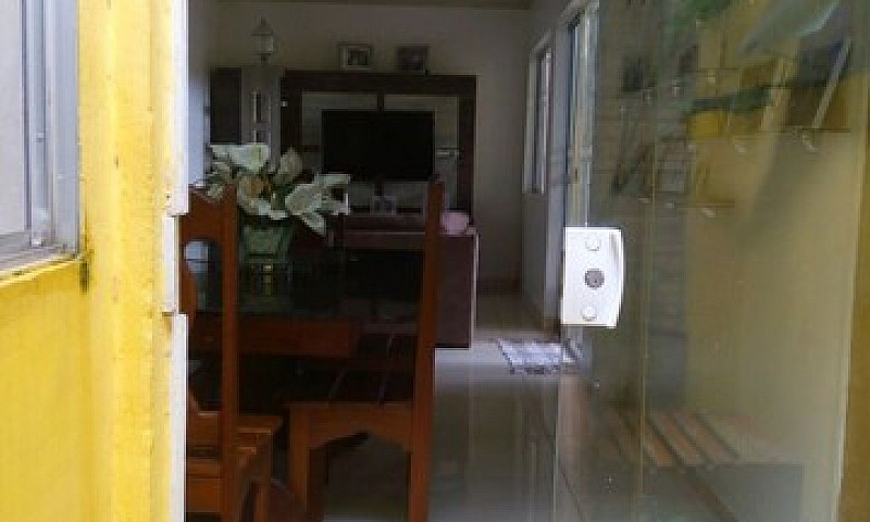 Vendo Casa Na Cidade...